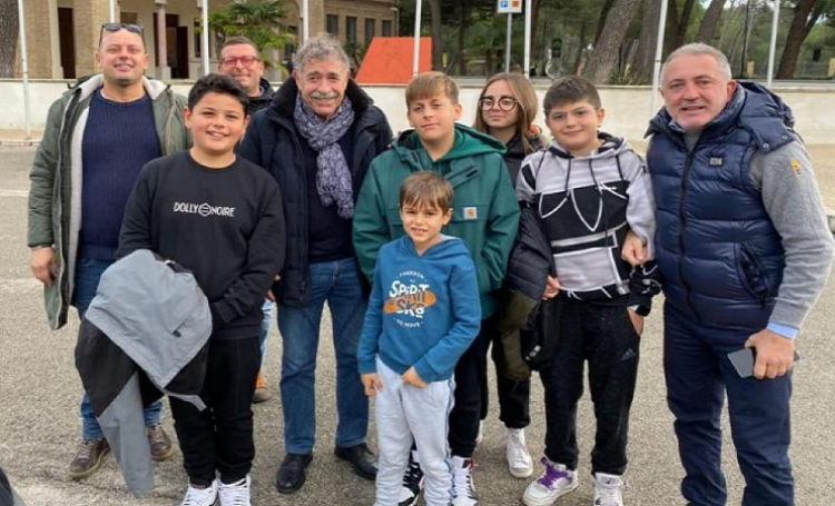 Anche l'Imperatore della Ovest allo stadio "Adriatico" con i tifosi giallorossi